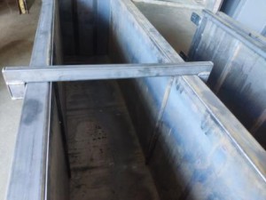 Форма ФБС 24-5-6 з перегородкою (12-5-6) для виробництва фундаментних блоків
